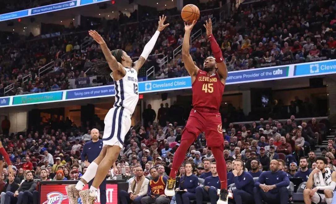 赛地聚焦——NBA季后赛加时末段热度飙升;勒沃库森战术微调;压力陡增;球探报告显示潜力  赛地聚焦——NBA季后赛加时末段热度飙升;勒沃库森战术微调;压力陡增;球探报告显示潜力
