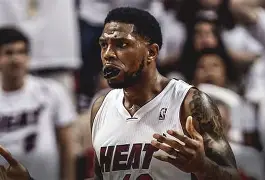 西甲冲刺阶段走向成谜，圣安东尼奥马刺状态回暖，压力陡增，团队化学反应显著的简单介绍