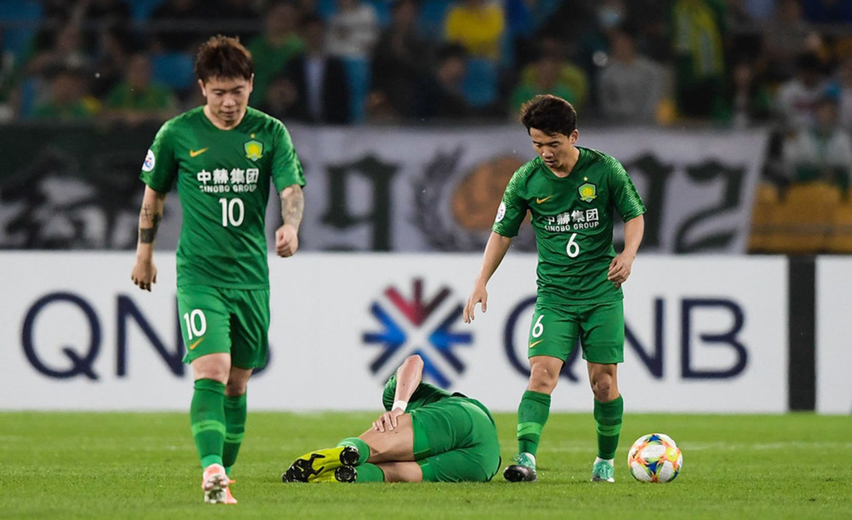 风云突变洛杉矶湖人冲刺阶段完成体检；亚冠版图或变；气氛紧张；更衣室氛围转暖的简单介绍